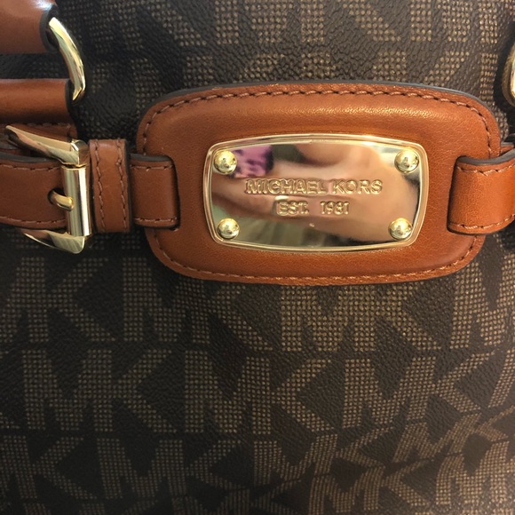 Michael Kors large signature print handbag - Picture 2 of 4